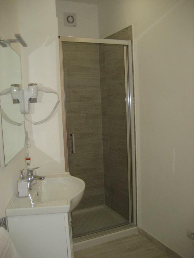 Appartamento Rubino - Lovely Little Flat 3 Minutes From Golf Club 5 Minutes From Lake Soiano Del Lago Ngoại thất bức ảnh